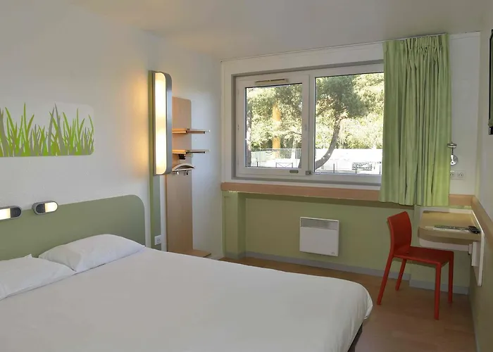 Ibis Budget Hotel 2*
